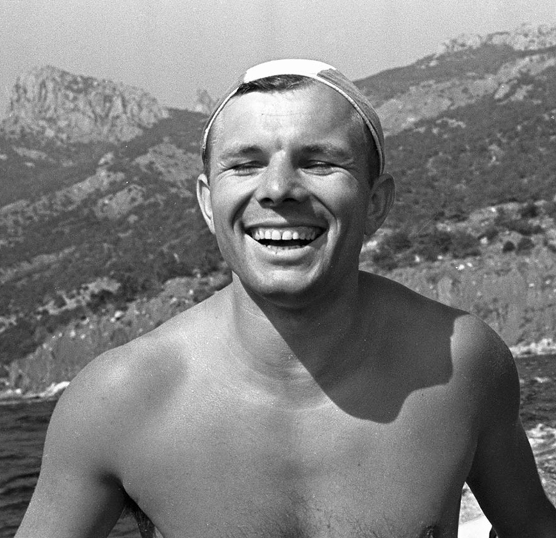 Yuri Gagarin  Everyday photos of the First Man in Space  1960s - 67