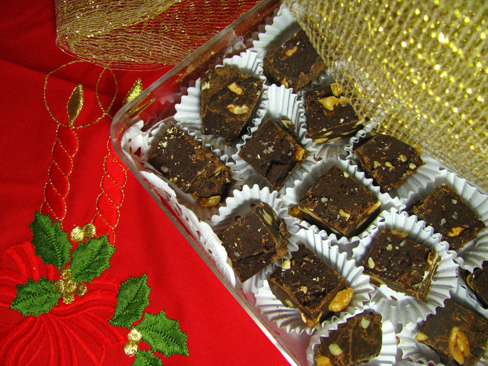 Pitadas de coisas boas Fudge de chocolate e amendoim
