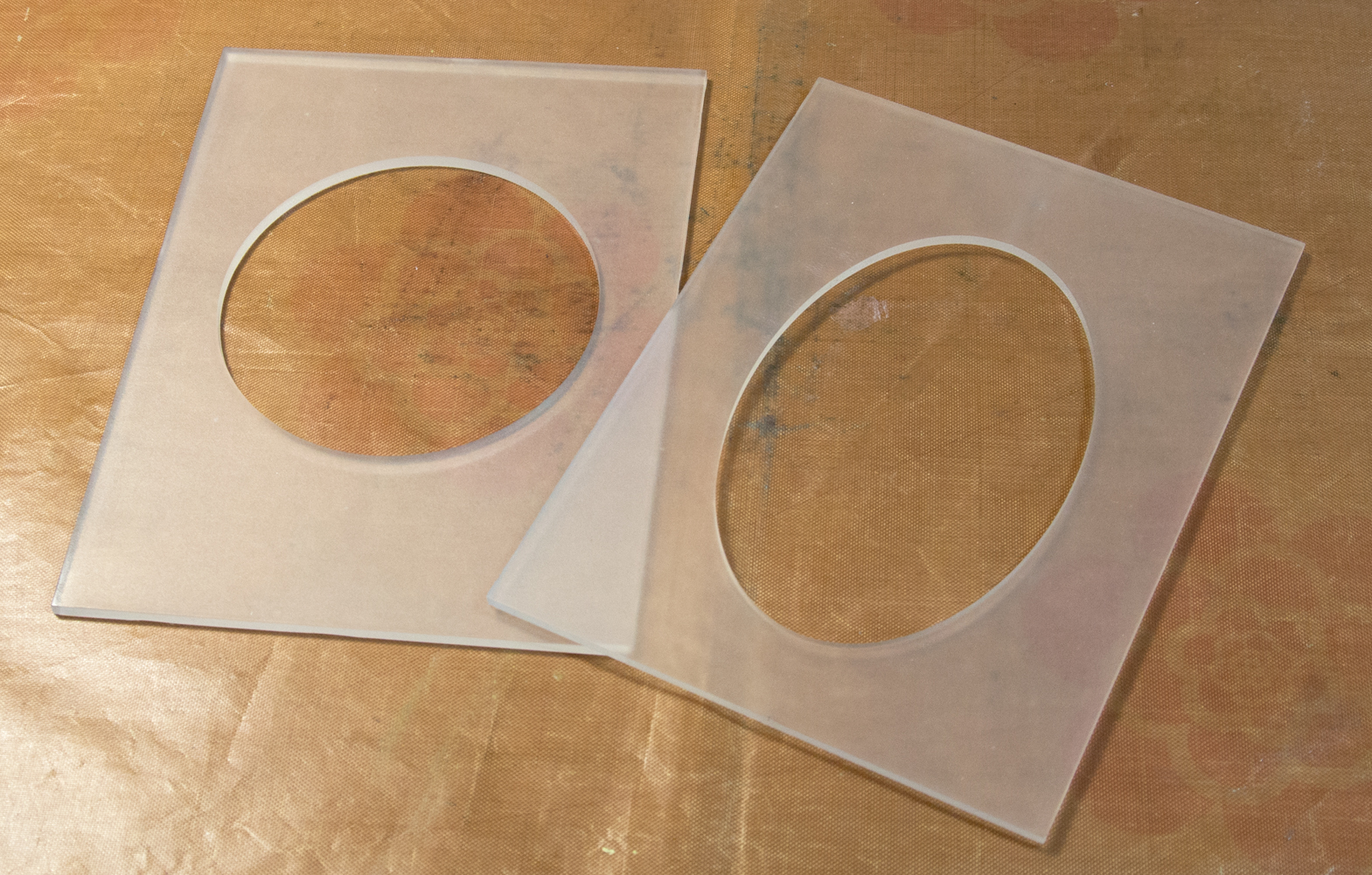 Playing with embossing folders and diffuser plates Elina Stromberg