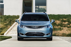 electric pacifica chrysler bringing ces