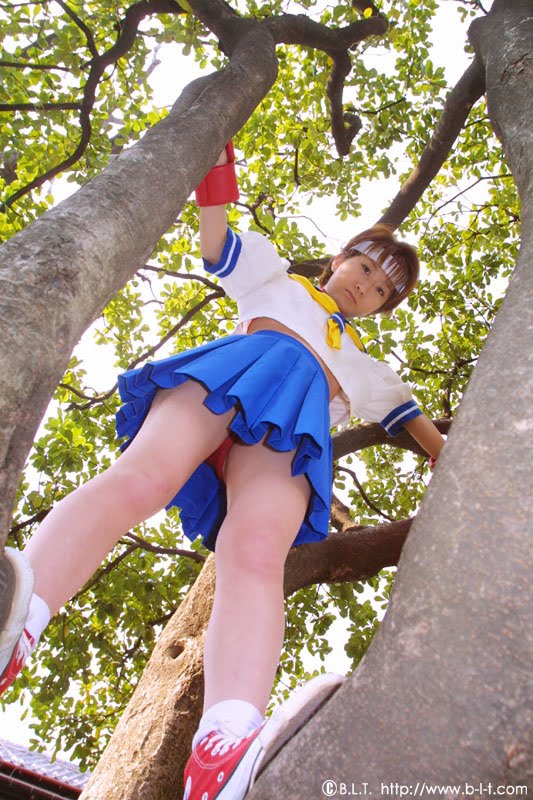 street cosplay Sakura fighter