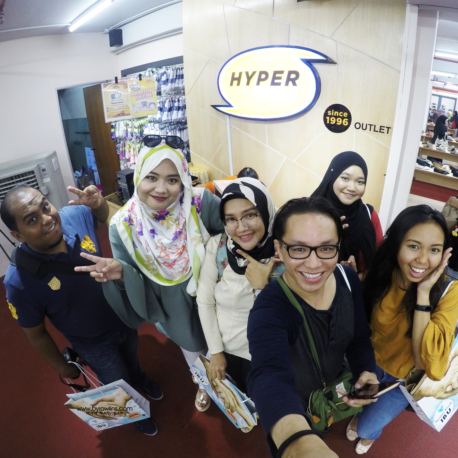 Fashion by Rawlins, Hypershoe, Kedai kasut bangi, KIP Mall, Mix Point, MP Sports, MP Kids, Vetini, Fashion by Rawlins, Hypershoe, Kedai kasut bangi, KIP Mall, Mix Point, MP Sports, MP Kids, Vetini,