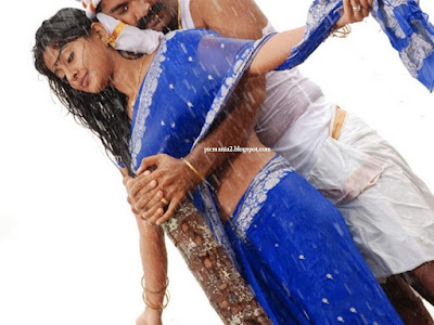 Sneha sensual song sequence in wet saree with Simbu in Tamil movie Silambattam