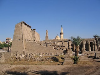Luxor: Tempat Wisata Paling Populer di Mesir