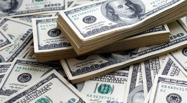 سعر الدولار اليوم الخميس 9-3-2017 فى السوق السوداء والبنوك تراجع الجنيه المصرى أمام الورقة الخضراء