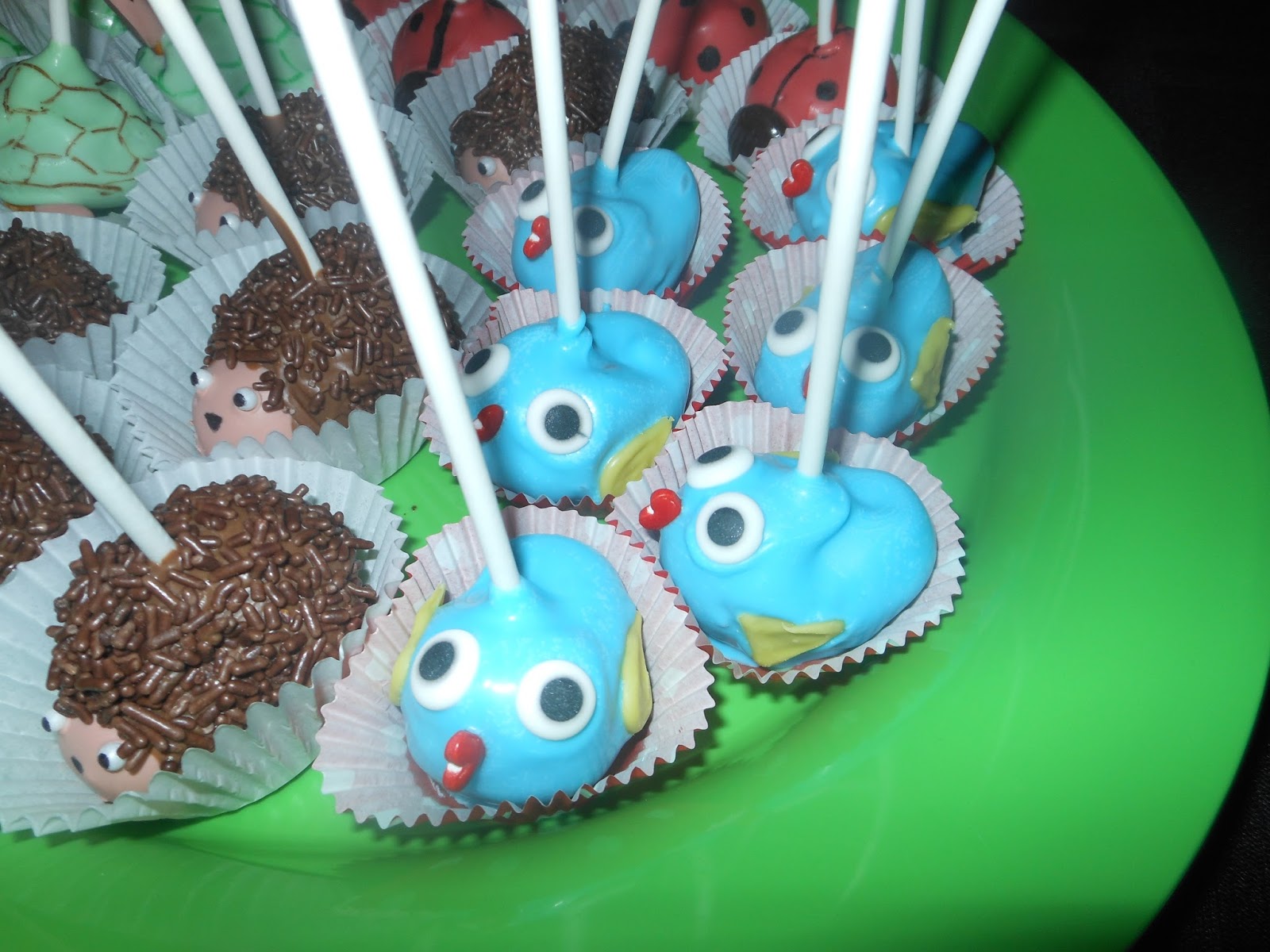 Junior Mint Cake Pops Junior Mint Cake Pops