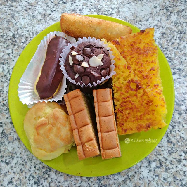 Es Krim Ria : Kuliner Melegenda di Kota Medan Es Krim Ria : Kuliner Melegenda di Kota Medan