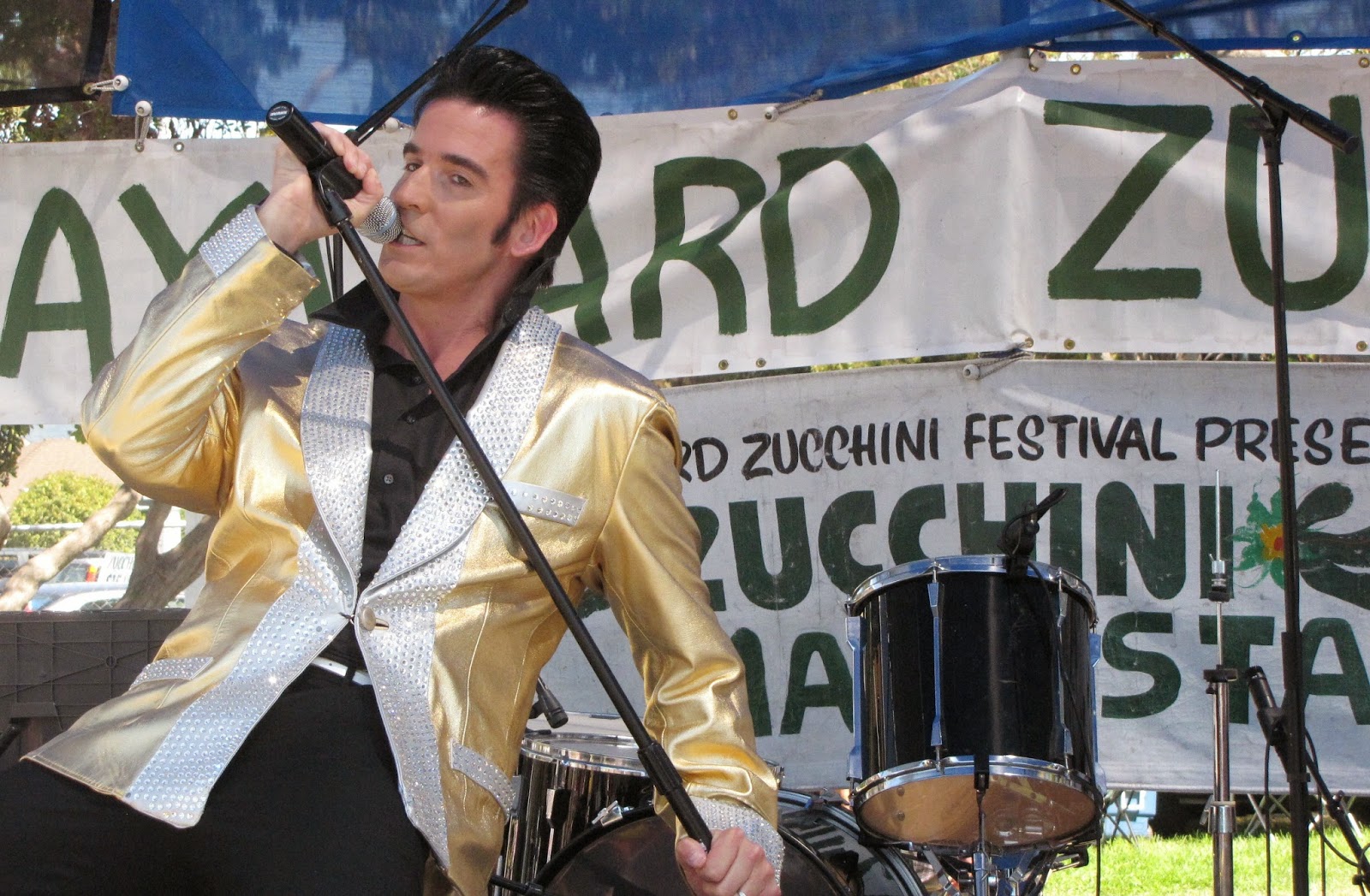 Celebrity Gems Entertainment Elvis wows the Ladies at Hayward Zucchini