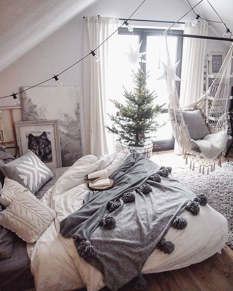 10 Coziest Winter Bedroom Decor Ideas To Get Inspired
