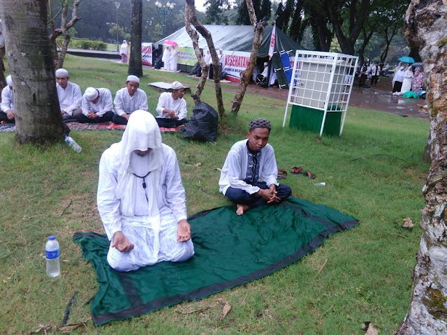 Rangkuman Foto dan Video dalam Aksi Bela Islam Jilid III Rangkuman Foto dan Video dalam Aksi Bela Islam Jilid III