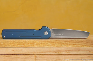 Fura Gear "Slimfoot" titanium frame-lock flipper Fura Gear "Slimfoot" titanium frame-lock flipper