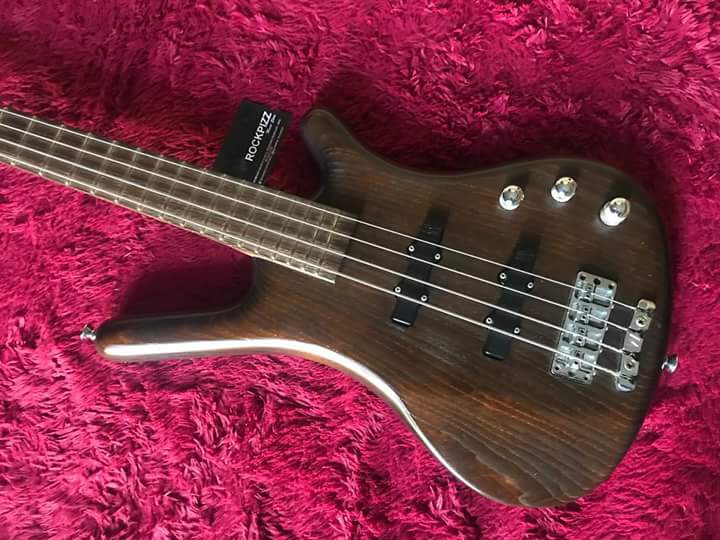 Gitar Bekas Pekanbaru