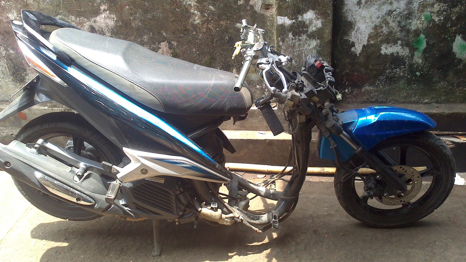 Alat Pres Velg Motor - Homecare24