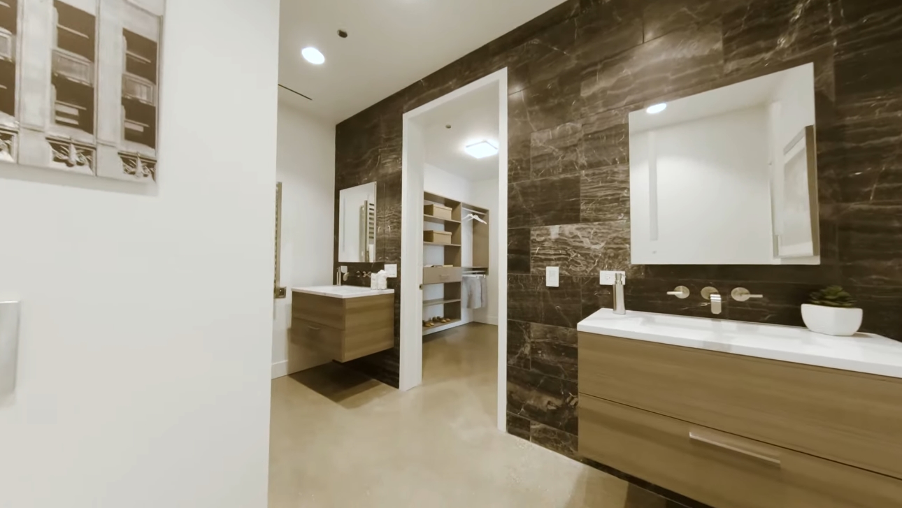 Luxury Condo Interior Design Tour vs. 900 W Washington Blvd #302 Chicago, IL