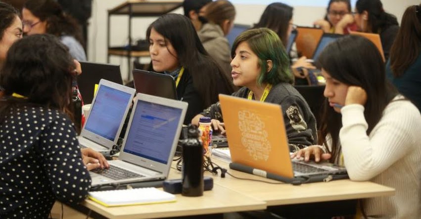 Desarrolladoras web pondrán a prueba su talento en hackathon de Laboratoria Desarrolladoras web pondrán a prueba su talento en hackathon de Laboratoria
