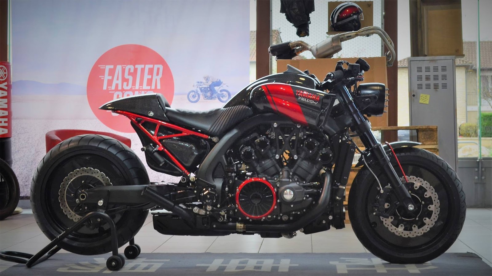 Yamaha v Max 1200 Custom