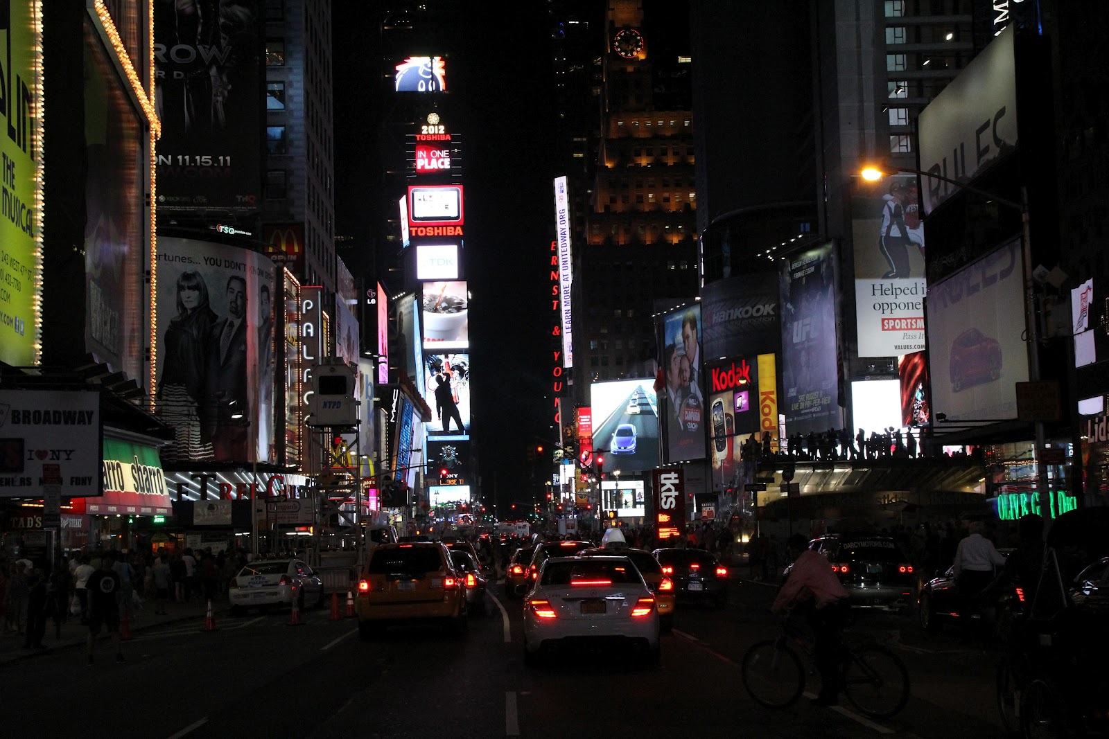 Öl är gott, resor är kul. Rattle N Hum, New York