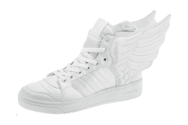 Artisty At Its Finest: 2NE1 x adidas Originals by Jeremy Artisty At Its Finest: 2NE1 x adidas Originals by Jeremy