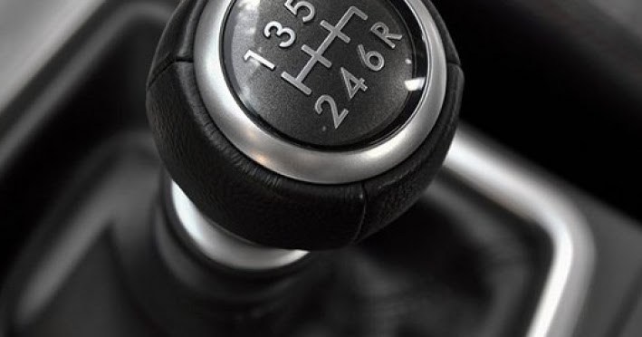 задняя передача дастер. можно ли трогаться на 2 передаче. можно ли трогаться на 2 передаче. новый рено сандеро степвей 2022. управление педалей на механике.