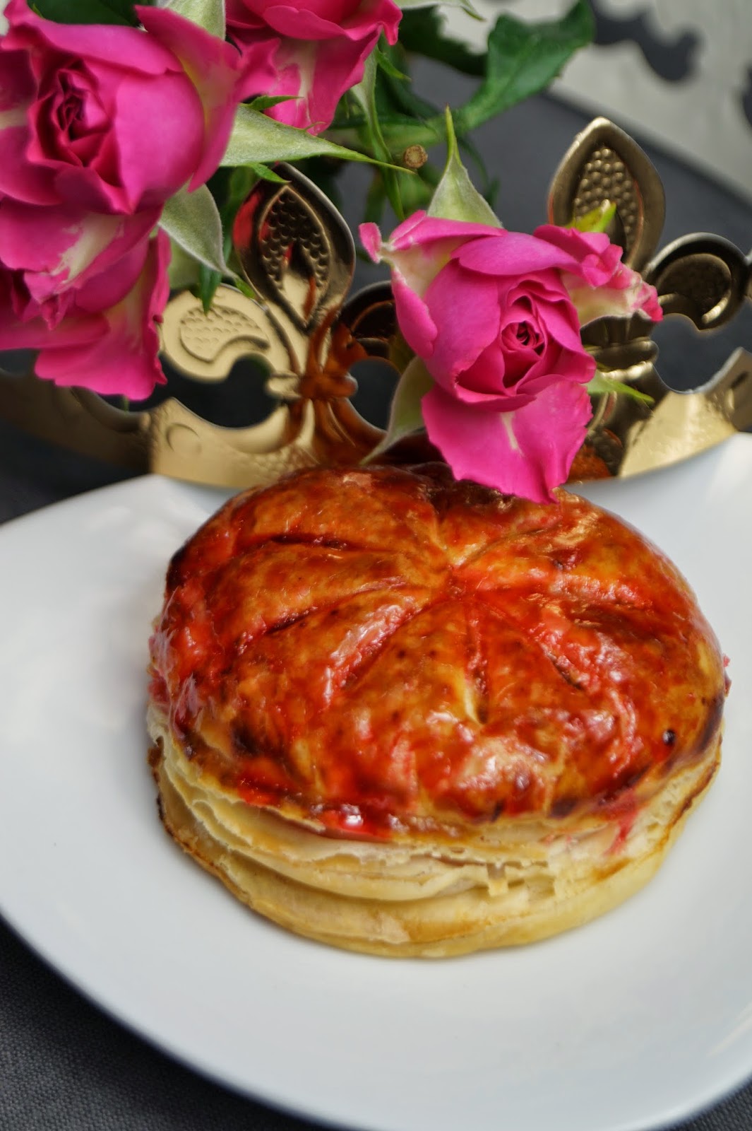 Galette des rois aux pralines et au chocolat blanc