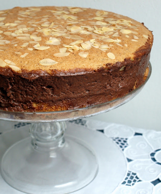 Notburga konyhája: Mandula-mogyoró torta/Mandel-Haselnuss Torte
