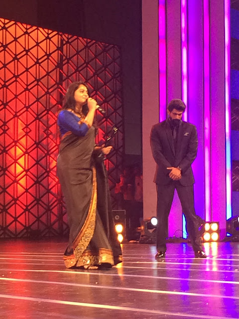 Anushka Shetty talking at Filmfare Awards