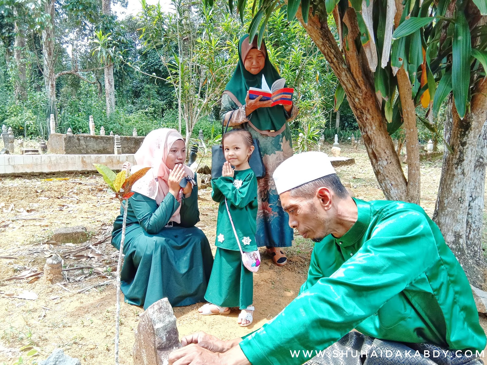 Selamat Hari Raya Aidilfitri Selamat Hari Raya Aidilfitri