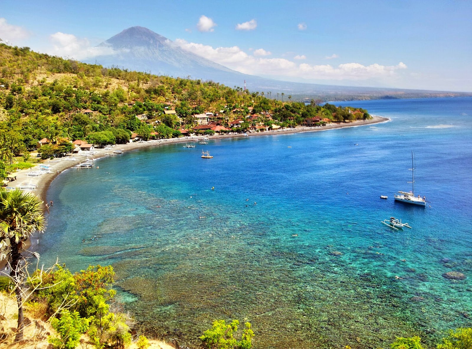 AMED SCUBA BALI DIVING CENTER FOR THE LOVE OF DIVING Amed est un des