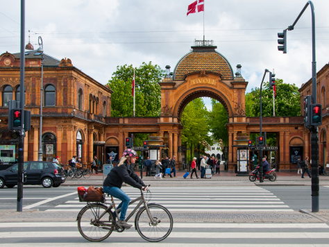 Top 10 best countries live a woman | Hanoi Update