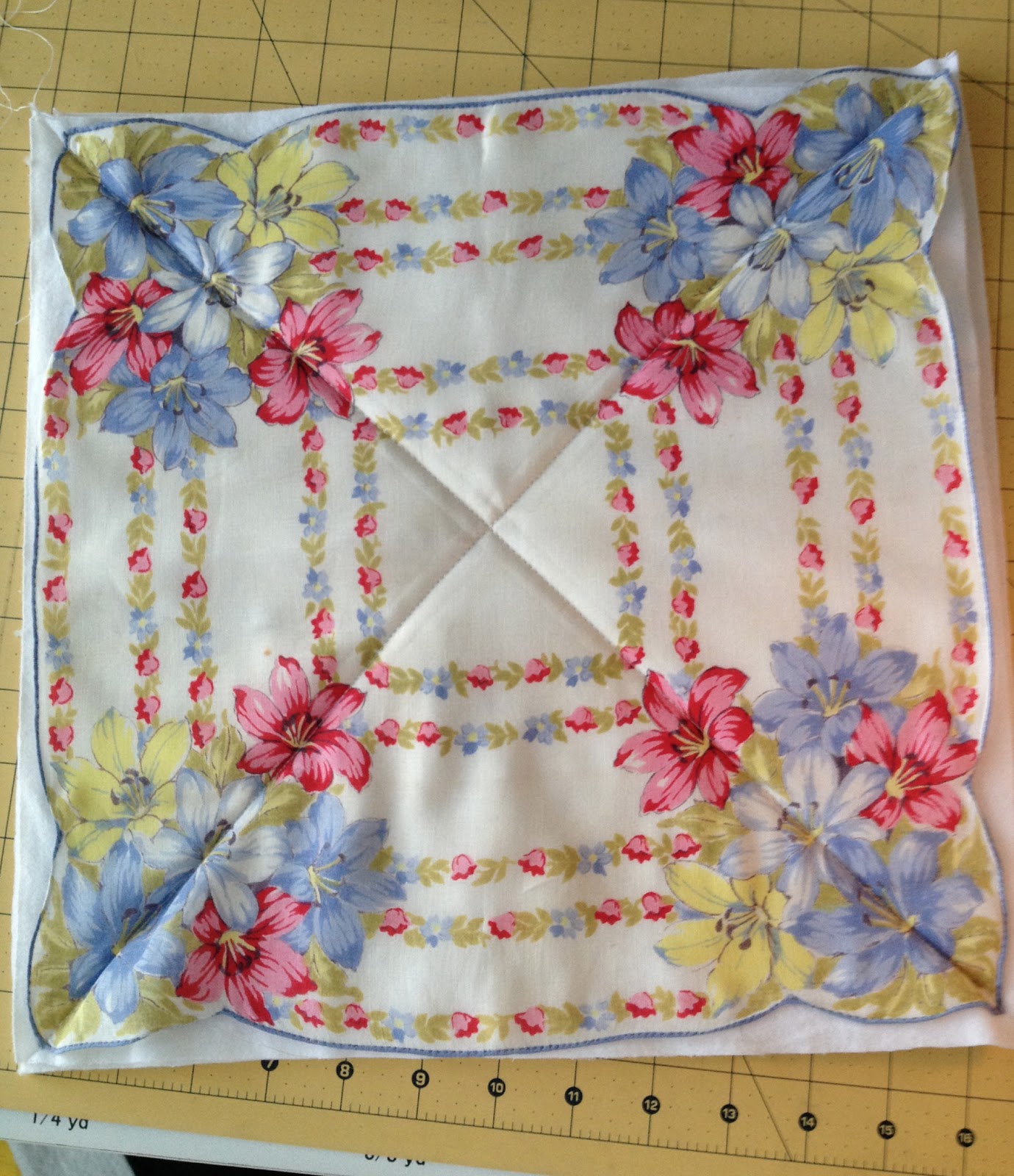 ZeedleBeez How to make a Handkerchief Rag Quilt