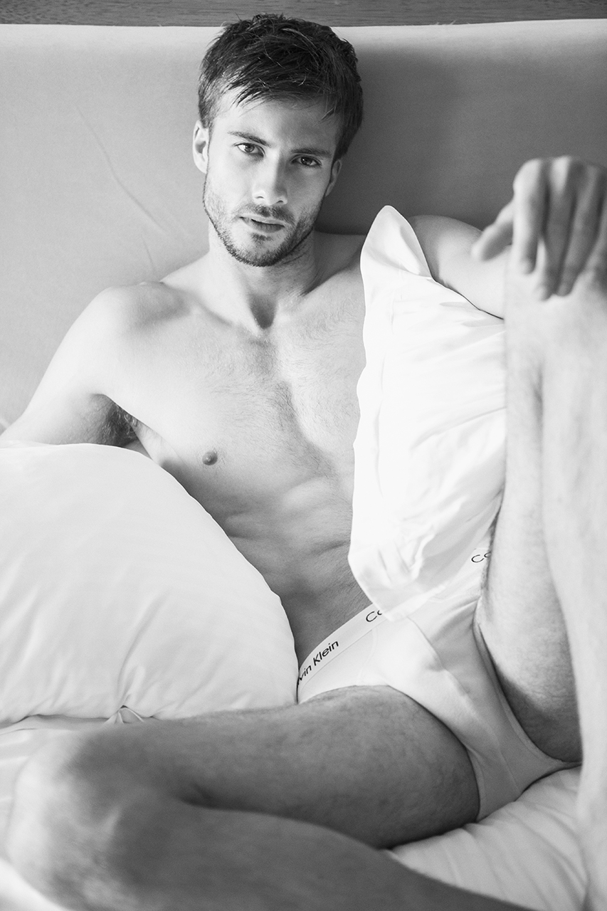 Gilberto-Homotography-Dinos-01.jpg