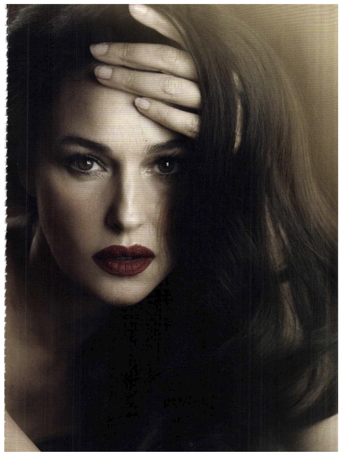 libera di (non) sedurre: monica bellucci by signe vilstrup for vanity