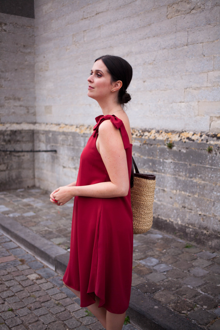 red Closet London La Dolce Vita dress, roman sandals