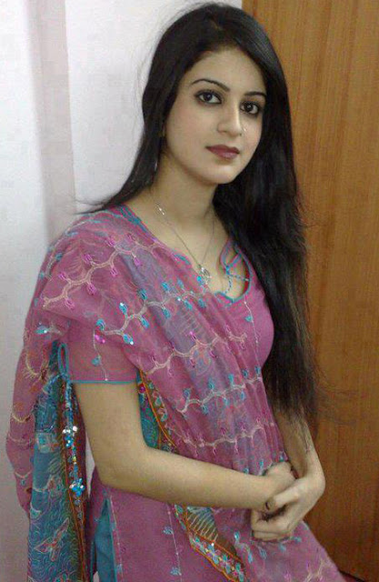 Desi Girls Hot Photo Gallery 2016 - Young Desi Girls Picture Gallery 2016