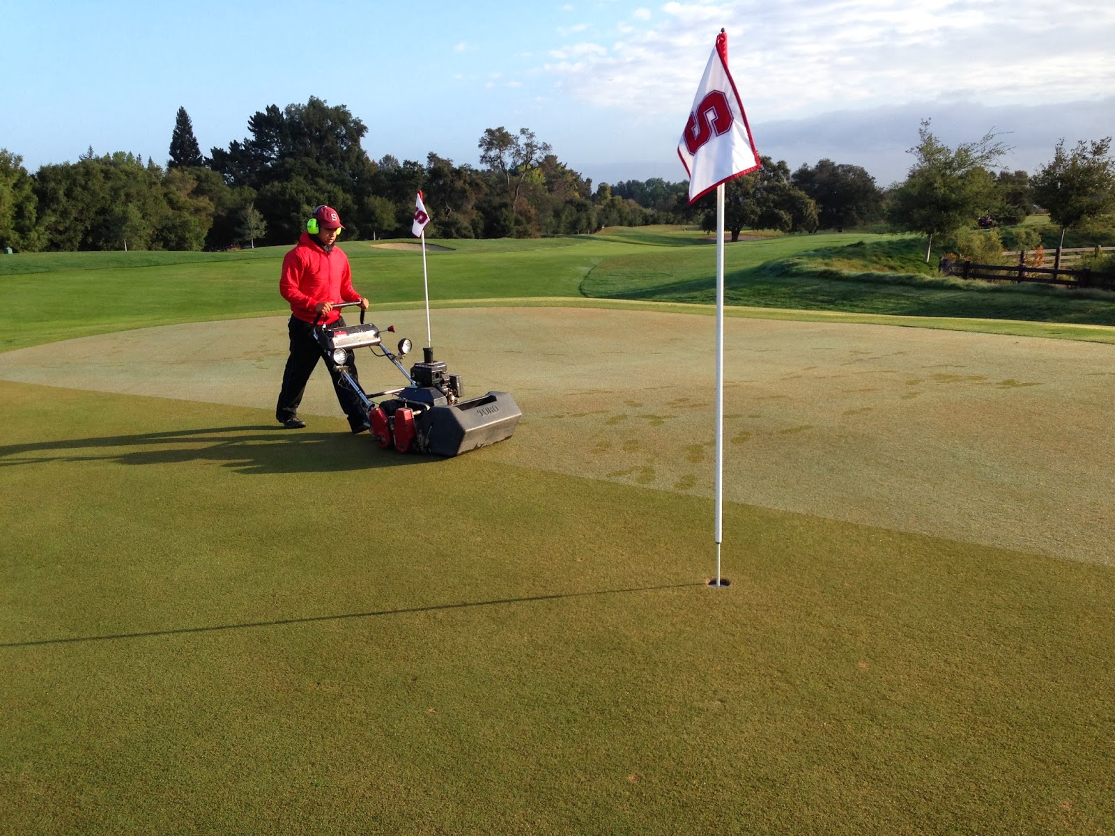 Stanford Golf Course Superintendent's Blog Putting Green Maintenance