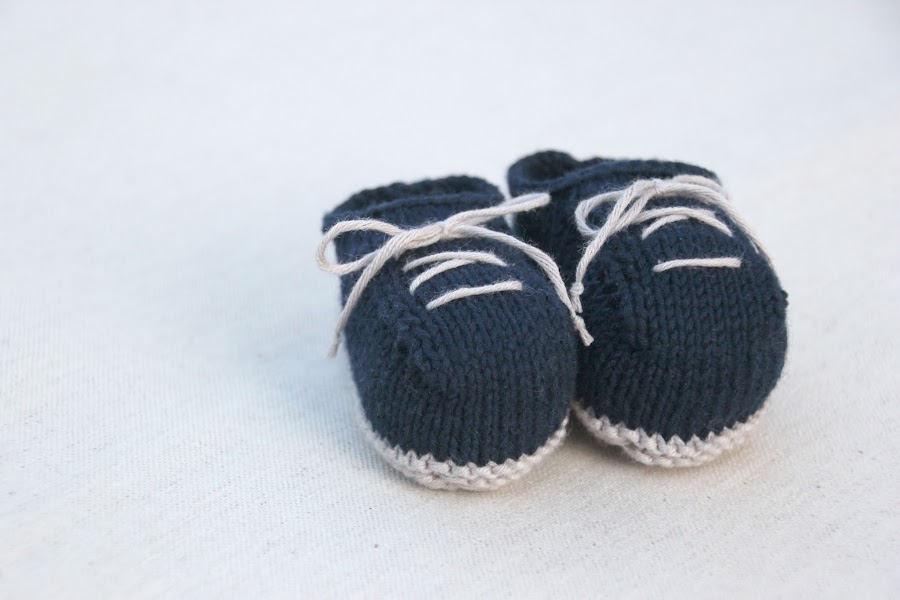 DIY como hacer patucos bebe de lana dos agujas (patrón patucos gratis)