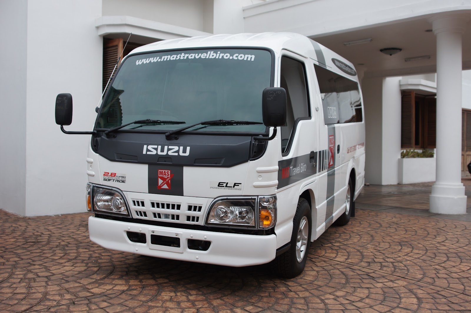 SEWA MOBIL RENT CAR ELF