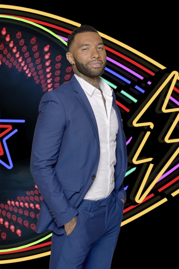 Celebrity Big Brother S Jermaine Pennant Claims Cheryl Struggles With