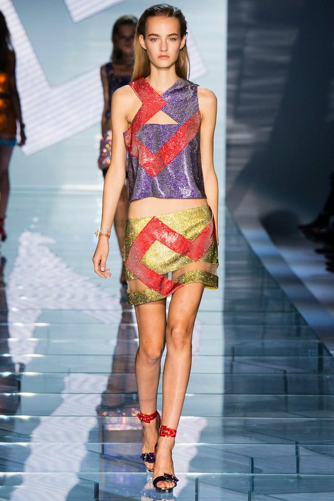 Nicola Loves. . . : The Collections: Versace Spring 2015