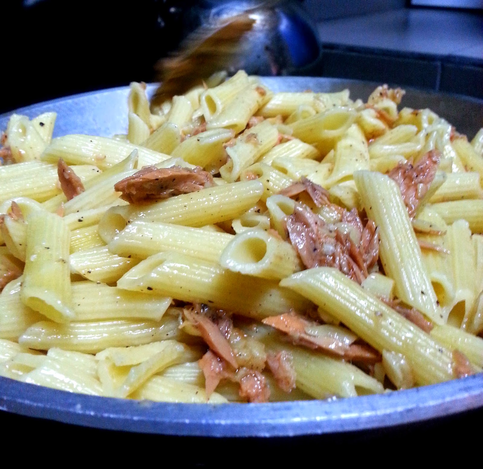 Chronicles of a Happy Lifer Tuna and Garlic Pasta Recipe