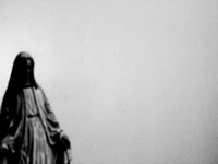http://distant-voices.blogspot.fr/2012/07/scars-from-dead-room_18.html