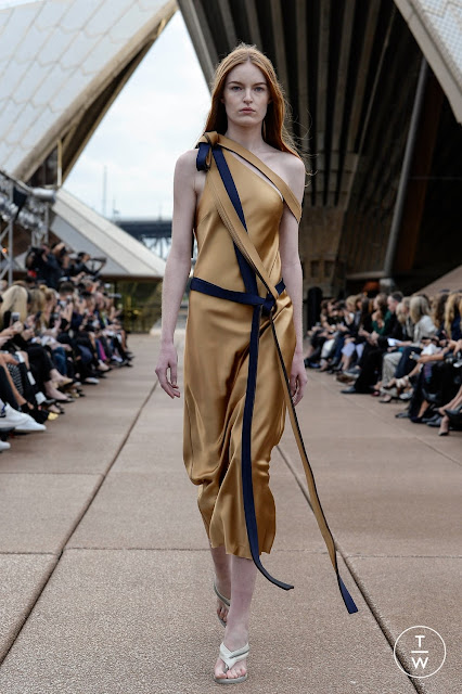 estilo, moda, estilo argentina, moda argentina, asesoramiento imagen hombres mujeres, asesora de imagen, asesoría imagen, orden placard, como vestir, personal shopper, escuela, imagen, moda, lifestyle, tendencias, tendencias argentina, moda y tendencias, noticias moda, construyendo estilo, noticias moda argentina, que se usa verano 2018, tendencias verano 2018 tendencias, primavera verano 18, moda, fashion, tendencia asimetrica, tendencia flores, tendencia transparencias, vestidos fluidos, off shoulders, pantalones extra largos, chanel, valentino, tendencia rayas