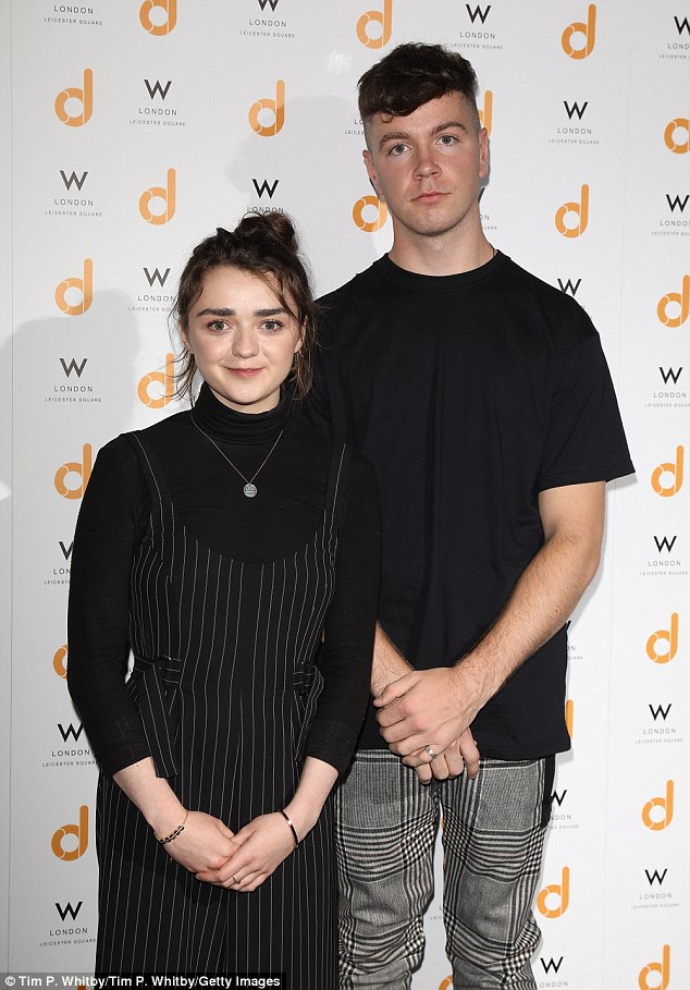 Game Of Thrones Star Maisie Williams Launches Daisie App Самые новые твиты от maisie williams (@maisie_williams): tmznaija