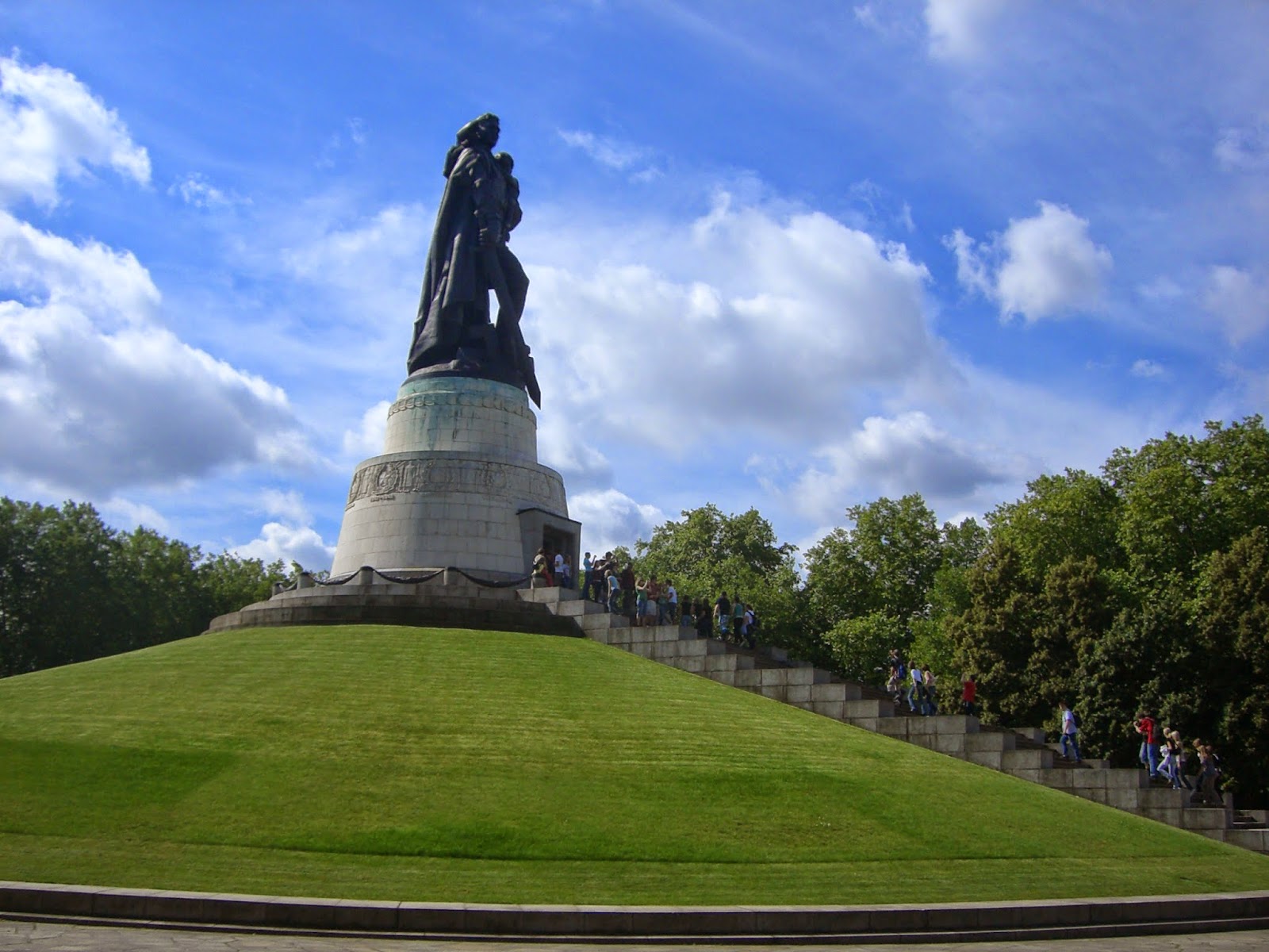 Трептов парк в берлине