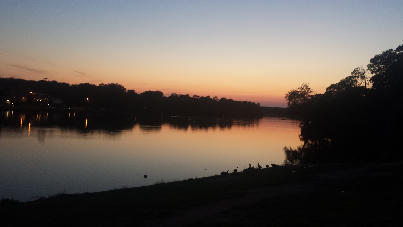 Hefkervelt Lakewood Zmanim ערב שבת פרשת עקב