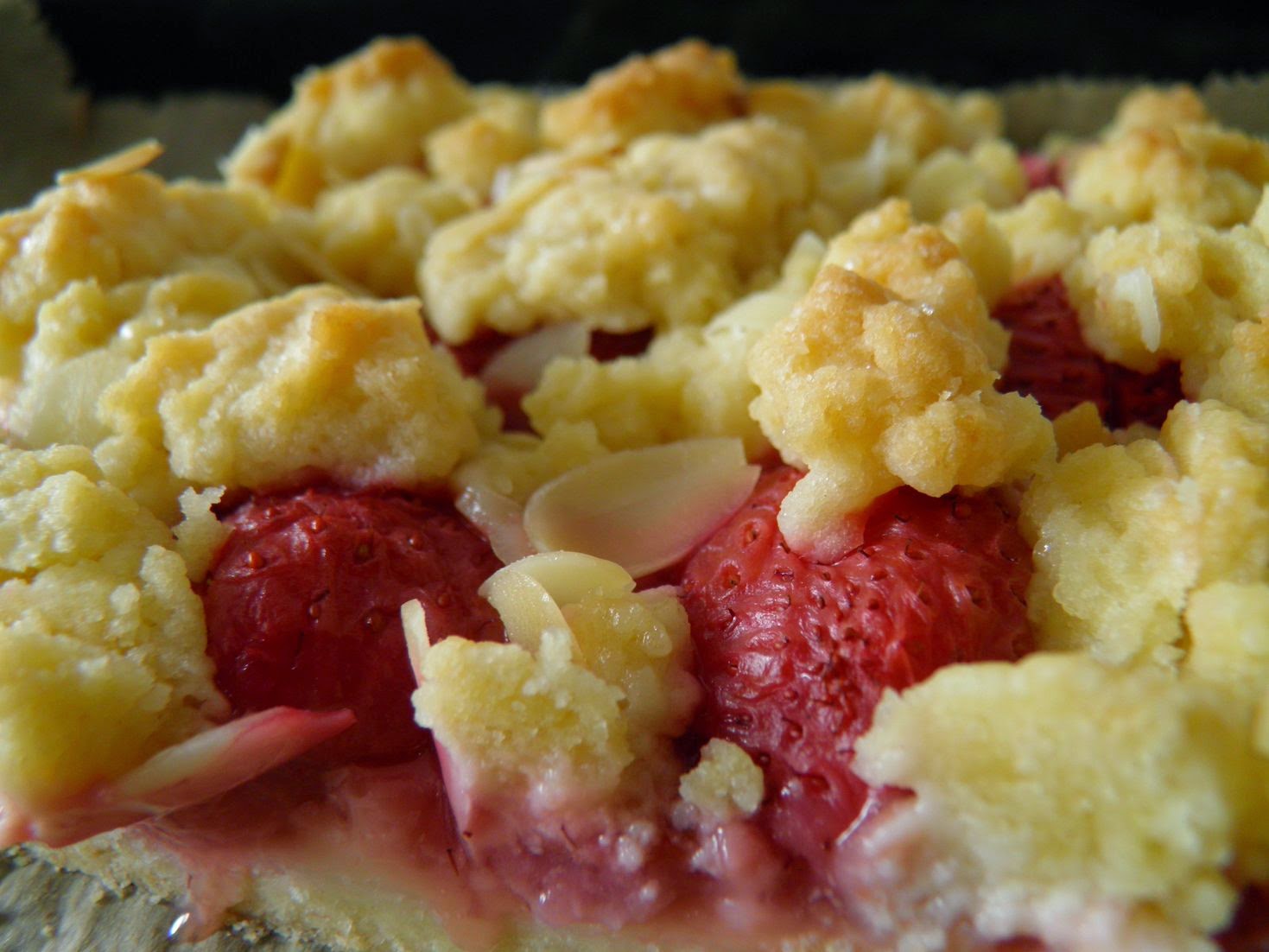 LisaCuisine: Gebackener Erdbeer-Streuselkuchen mit Pudding
