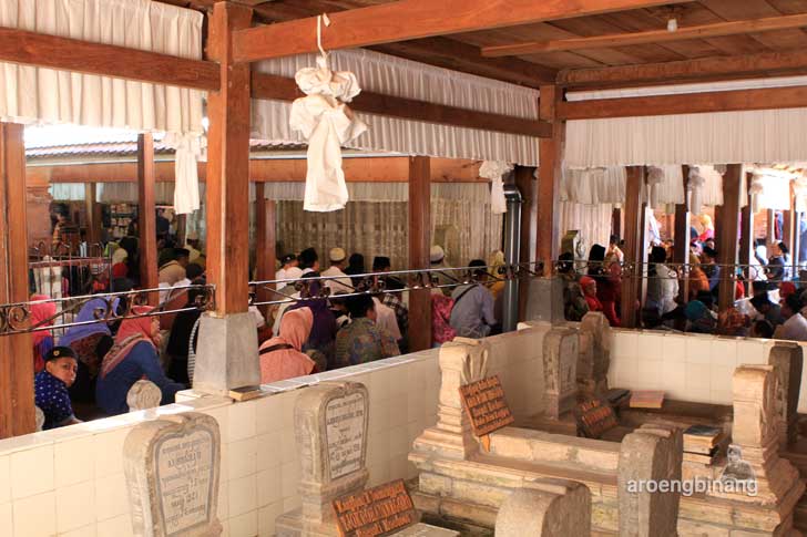 makam sunan kudus