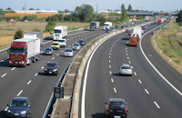 Sanzioni automatiche per chi non paga l'Rc auto o non ha revisionato il veicolo Assicurazione Rc auto e revisione veicoli: multe in automatico ai trasgressori