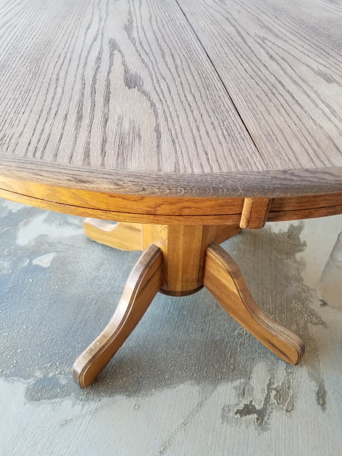 J Hegland Home DIY Oak Table Makeover