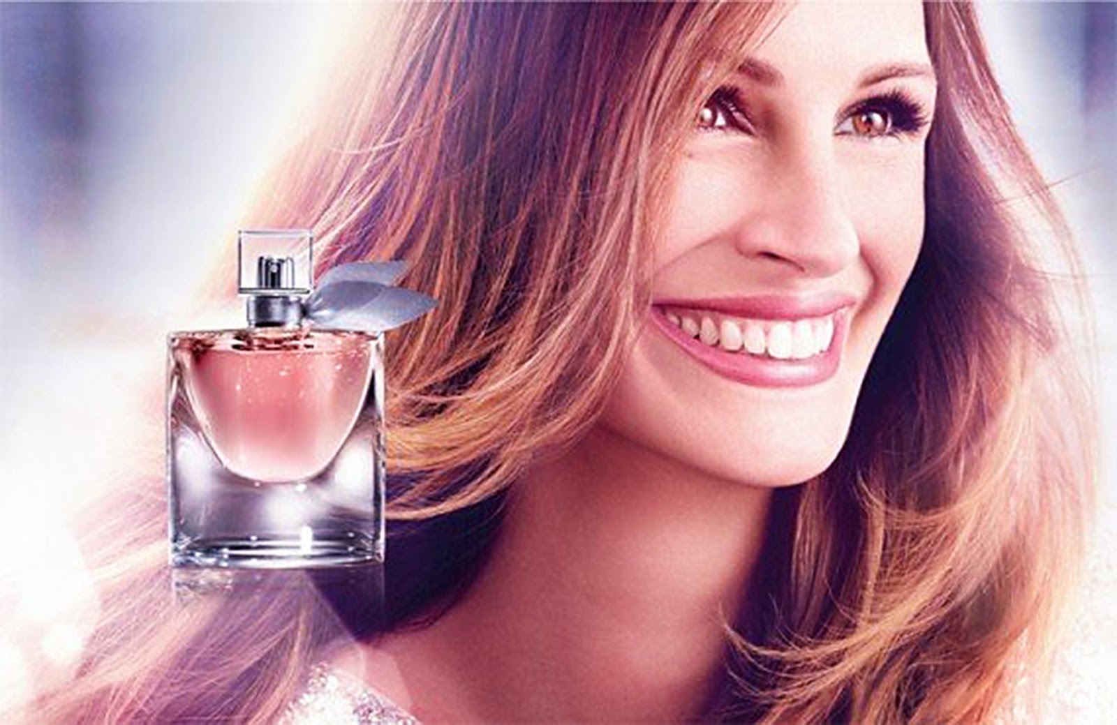 Pubblicità La Vie Est Belle di Lancôme con Julia Roberts e canzone